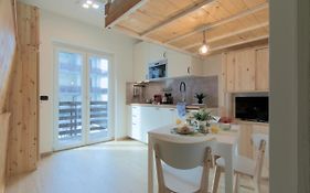 Casa Pino- Loft Con Giardino Magnolta